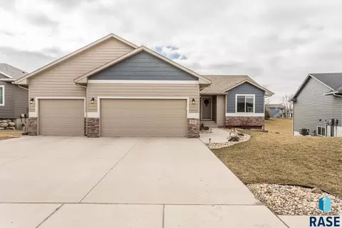 Exterior - 525 David Ave, Baltic, SD 57003 photo 1 of 7