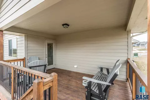 Exterior - 525 David Ave, Baltic, SD 57003 photo 3 of 7