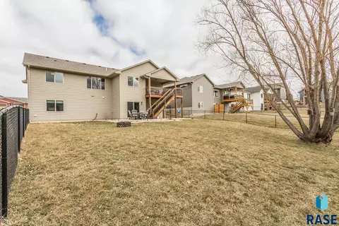 Exterior - 525 David Ave, Baltic, SD 57003 photo 6 of 7