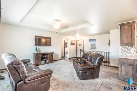 Living - 525 David Ave, Baltic, SD 57003 photo 3 of 6