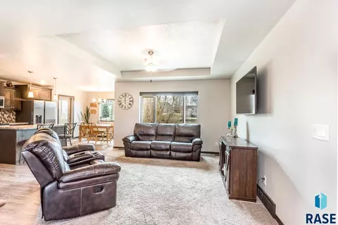 Living - 525 David Ave, Baltic, SD 57003 photo 1 of 6