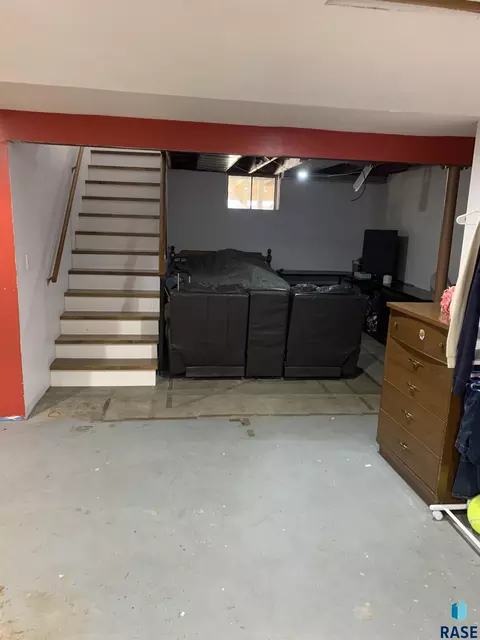 109 E 4th St, Dell Rapids, SD 57022 photo 35