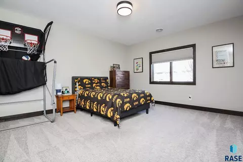 7416 E Donnelly Dr, Sioux Falls, SD 57110 photo 33