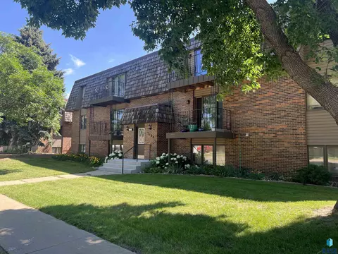 3708 S Terry Ave #301, Sioux Falls, SD 57106