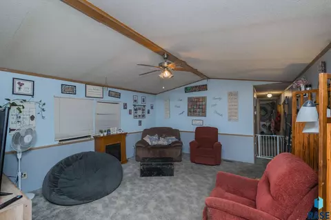 1711 E Speyside Pl, Sioux Falls, SD 57104 photo 4
