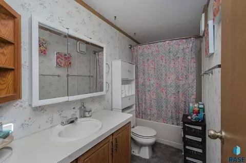1711 E Speyside Pl, Sioux Falls, SD 57104 photo 14
