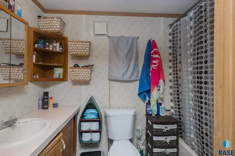 1711 E Speyside Pl, Sioux Falls, SD 57104 photo 12