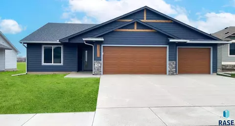 740 W Highpointe St, Tea, SD 57064 photo 1