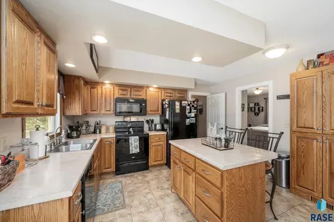 510 W Maple St, Tea, SD 57064 photo 7