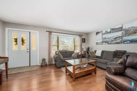 510 W Maple St, Tea, SD 57064 photo 3
