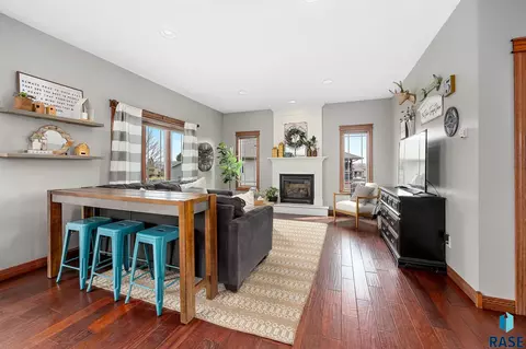 Kitchen - 1808 S Parkview Blvd, Brandon, SD 57005 photo 1 of 5