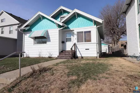 631 S Dakota Ave, Sioux Falls, SD 57104