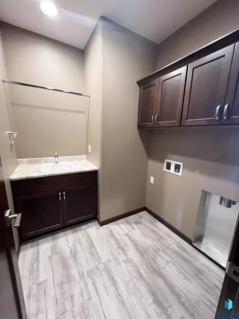 5508 E 65th St, Sioux Falls, SD 57108 photo 14