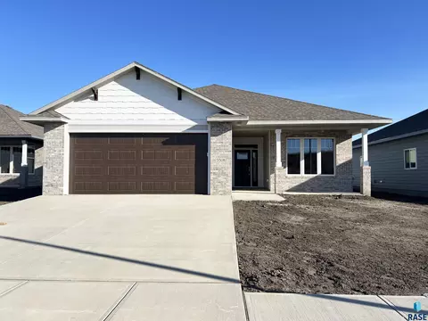 5508 E 65th St, Sioux Falls, SD 57108 photo 1