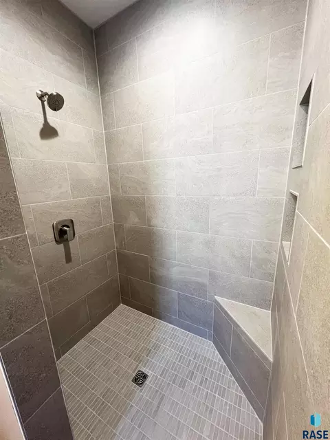 5508 E 65th St, Sioux Falls, SD 57108 photo 13