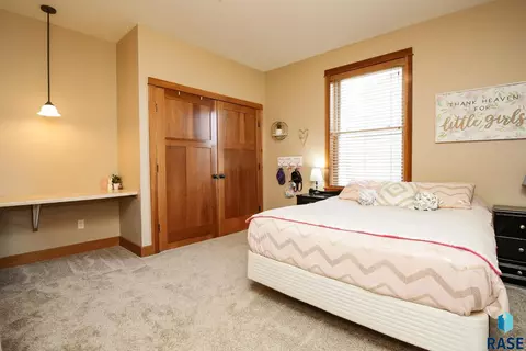 Bedroom - 7605 W Legacy St, Sioux Falls, SD 57106 photo 4 of 4