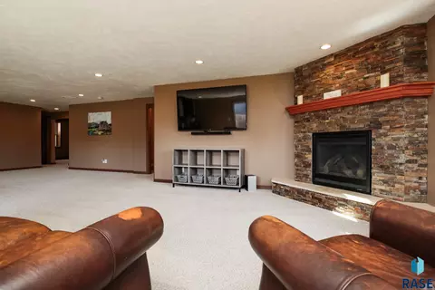 Living - 7605 W Legacy St, Sioux Falls, SD 57106 photo 3 of 6