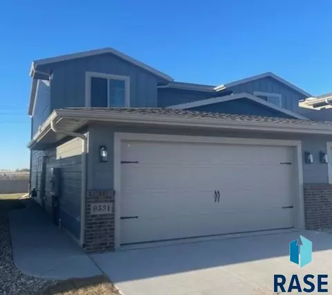 9531 W Dolores Dr, Sioux Falls, SD 57106
