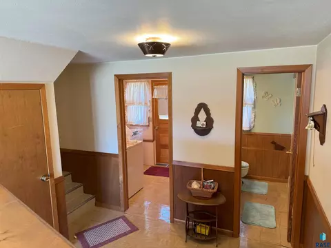 821 S Relanto St, Freeman, SD 57029 photo 13