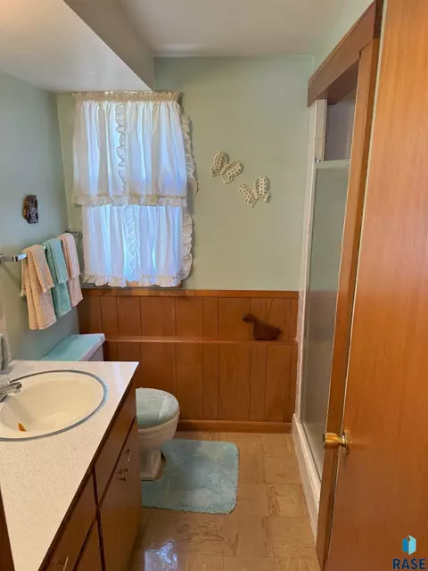 821 S Relanto St, Freeman, SD 57029 photo 15