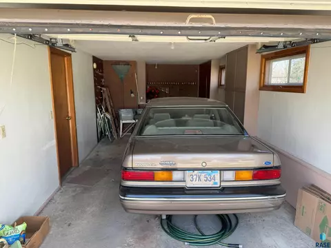 821 S Relanto St, Freeman, SD 57029 photo 38