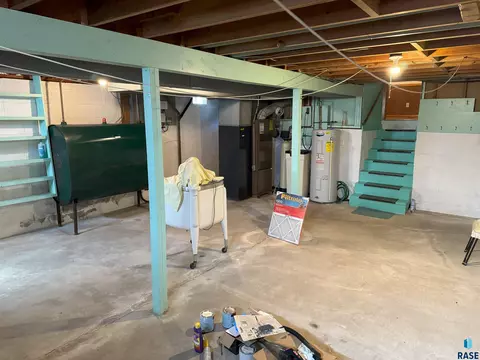 821 S Relanto St, Freeman, SD 57029 photo 32