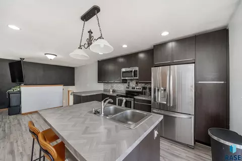 Kitchen - 816 E 7th St, Dell Rapids, SD 57022 photo 3 of 4