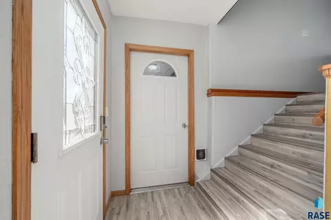 Entry Way - 816 E 7th St, Dell Rapids, SD 57022 photo 1 of 4