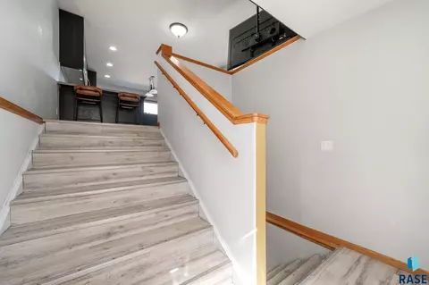 Entry Way - 816 E 7th St, Dell Rapids, SD 57022 photo 2 of 4