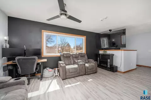 Living - 816 E 7th St, Dell Rapids, SD 57022 photo 2 of 3