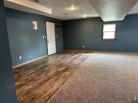 1120 W Hanson Ave, Mitchell, SD 57301 photo 33
