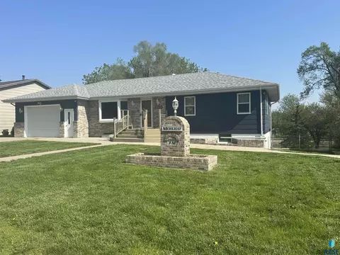 1120 W Hanson Ave, Mitchell, SD 57301 photo 5
