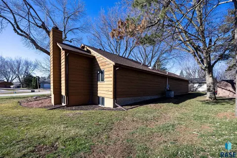 Exterior - 408 Hyden Dr, Alcester, SD 57001 photo 6 of 8