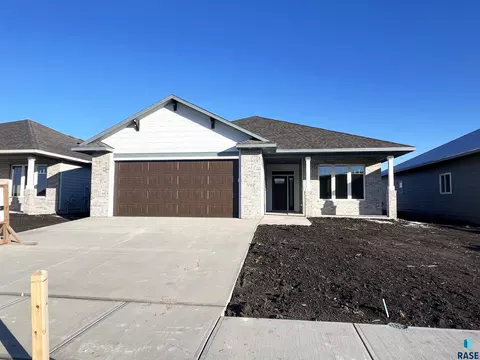 5512 E 65th St, Sioux Falls, SD 57108 photo 1