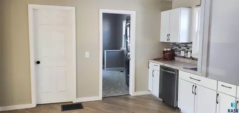 216 E Turner St, Irene, SD 57037 photo 8