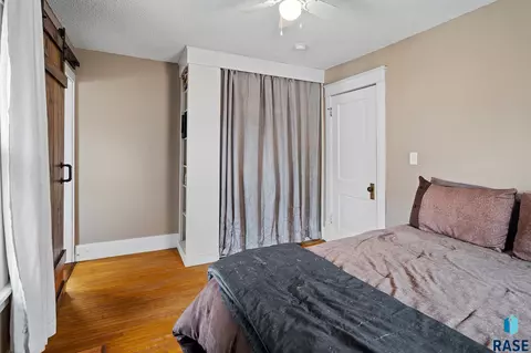 827 S Spring Ave, Sioux Falls, SD 57104 photo 12