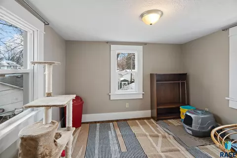827 S Spring Ave, Sioux Falls, SD 57104 photo 14