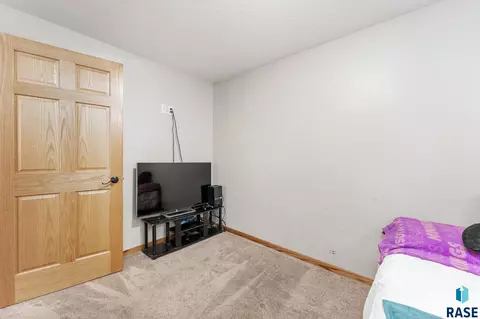 830 N Poplar Ave, Tea, SD 57064 photo 21