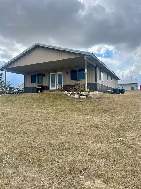 7053 436th Ave, Webster, SD 57274 photo 1