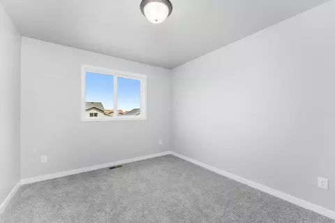 5924 S Hosta Ave, Sioux Falls, SD 57108 photo 19