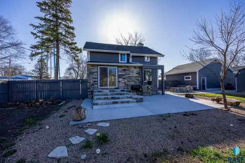 Exterior - 301 S Main St, Worthing, SD 57077 photo 18 of 34