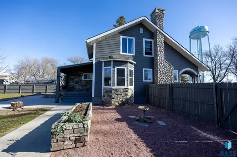 Exterior - 301 S Main St, Worthing, SD 57077 photo 23 of 34