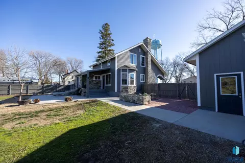 Exterior - 301 S Main St, Worthing, SD 57077 photo 16 of 34