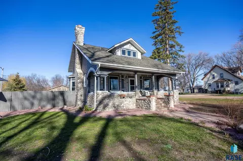 Exterior - 301 S Main St, Worthing, SD 57077 photo 32 of 34