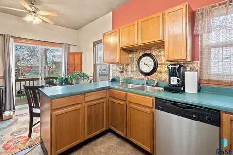 Kitchen - 809 E 5th St, Sioux Falls, SD 57103 photo 1 of 4