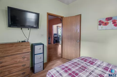 Bedroom - 809 E 5th St, Sioux Falls, SD 57103 photo 3 of 3