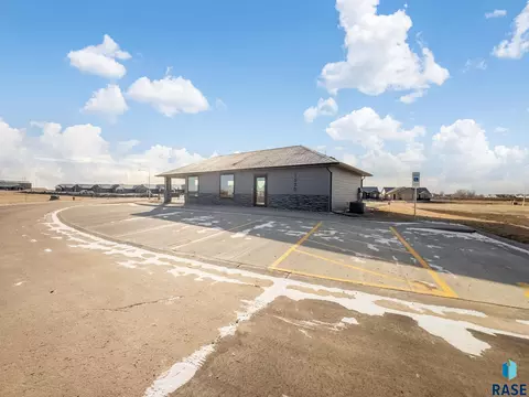 Exterior - 1405 N Mae Pl, Tea, SD 57064 photo 6 of 6