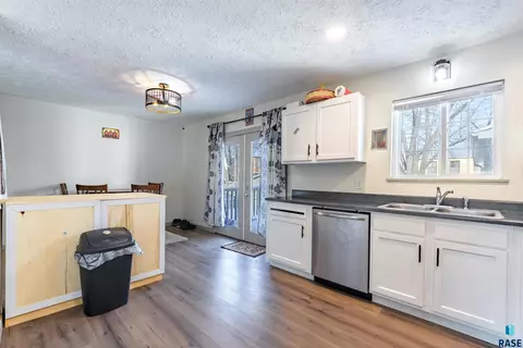 3108 E 12th St, Sioux Falls, SD 57103 photo 11