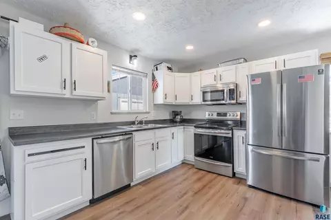 3108 E 12th St, Sioux Falls, SD 57103 photo 10