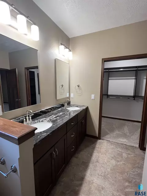 5516 E 65th St, Sioux Falls, SD 57108 photo 18